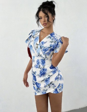 Mini φόρεμα με έντονο floral που δίνει φουλ girly & fresh διάθεση ???? Κρουαζέ εφαρμογή που αγκαλιάζει τέλεια το σώμα και αναδεικνύει τη μέση ???? Ιδανικό για πρωινές βόλτες αλλά και πιο chic εμφανίσεις Mini φόρεμα με έντονο floral που δίνει φουλ girly & fresh διάθεση ???? Κρουαζέ εφαρμογή που αγκαλιάζει τέλεια το σώμα και αναδεικνύει τη μέση ???? Ιδανικό για πρωινές βόλτες αλλά και πιο chic εμφανίσεις