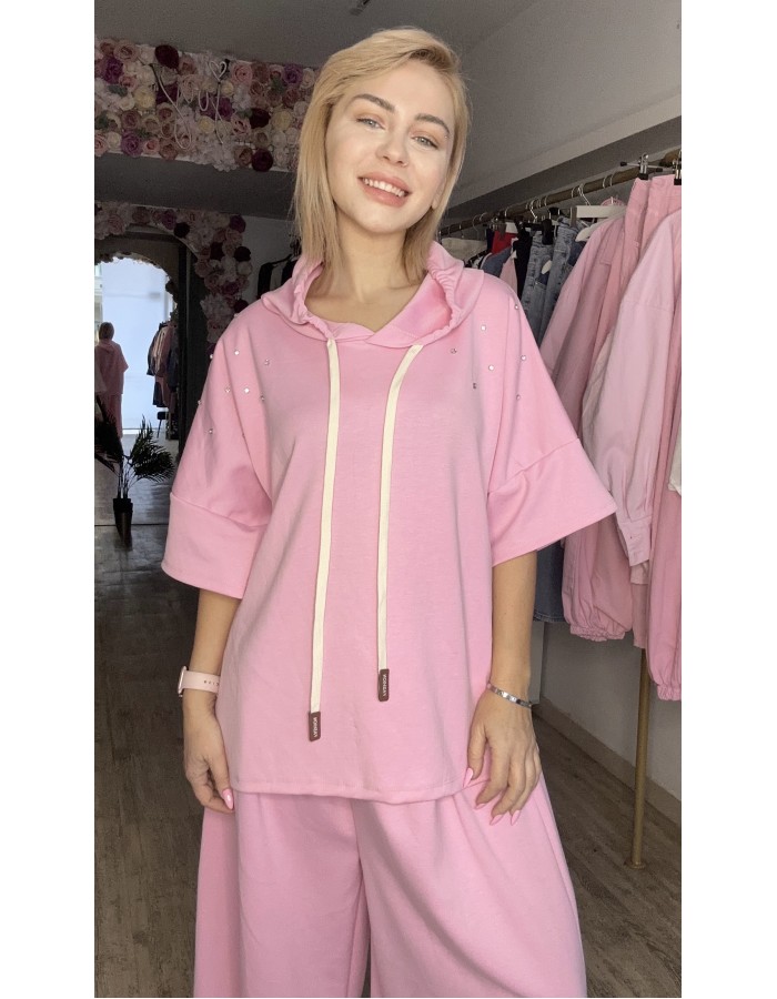 Σετ από βισκόζη με άνετη γραμμή, εφαρμόζει όμορφα και καλύπτει από μικρό έως πολύ μεγάλο νούμερο.