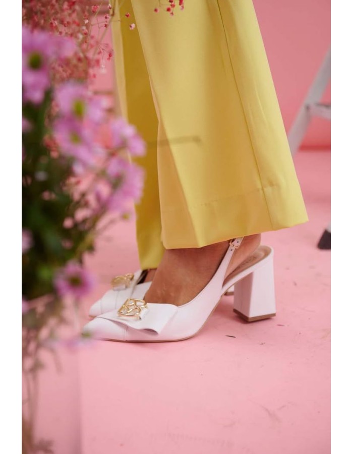 SS24 Brigitte γόβες λευκές